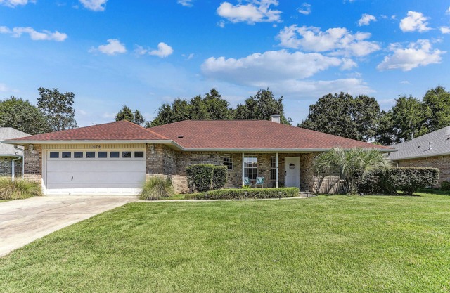 Warm and Inviting 4BR Home, Perfect for Families