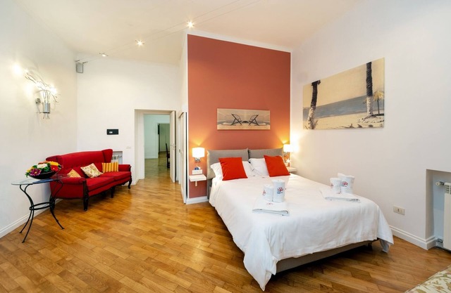 Warm and welcoming apartment, ideal for families or groups of friends.