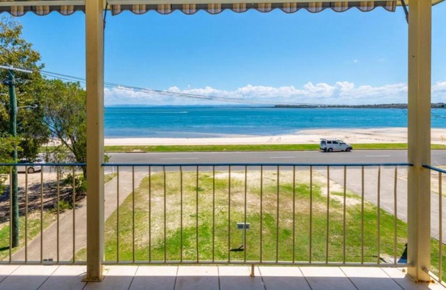 Water Views - Top Floor -Clearview Apartments South Esp, Bongaree