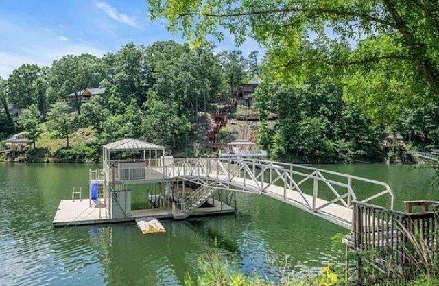 Waterfront Double Decker Dock - 5 Bed 3 1/2 Bath Smith Lake House in Cullman AL