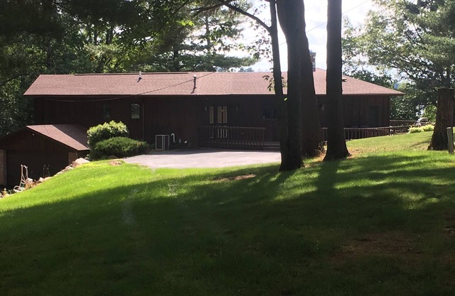 Waterfront Lake House on Scenic Lake Nokomis