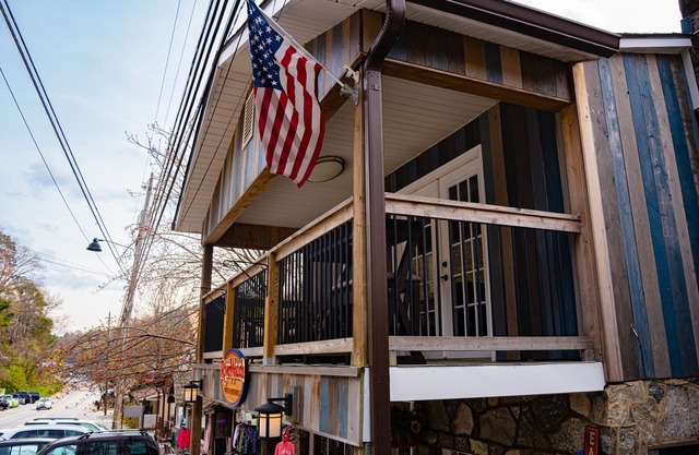 Waterfront Retreat on Main St in the Heart of Chimney Rock Village