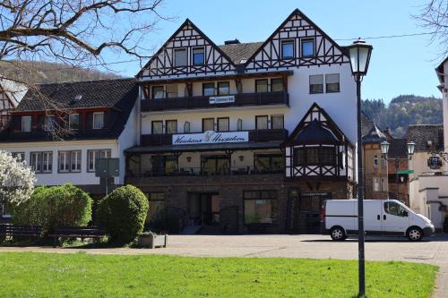 Weinhaus Hirschen Bruttig