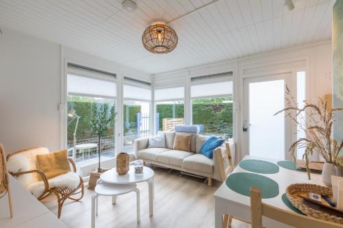 Welcome in - Vakantiewoning Noordendolfer 2-49, Tuin met zonnig terras, fietsenstalling, parkeerplaats, dichtbij zee en strand