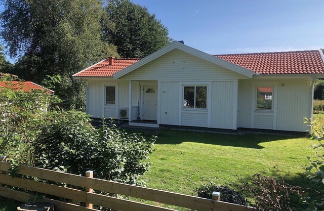 Welcome to a charming house on Österlen near beautiful nature, water and golf!