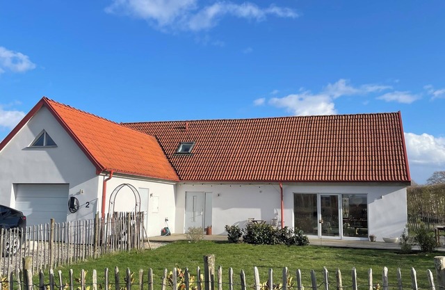 Welcome to a charming house on Österlen near beautiful nature, golf and sea!