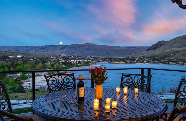 Welcome to Bailey's Barn at The Lookout at Lake Chelan