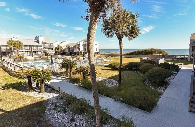 Welcome to Beach Paradise!