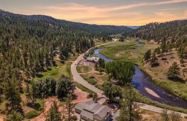 Welcome to Deckers South Platte River House!