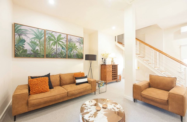 Welcome to Il Cortile - two storey apartment in central Echuca