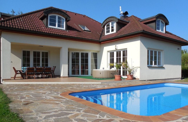 Welcome to our Luxury holiday house Vila Plana nad Luznici.