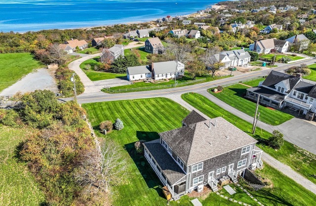 Welcome To Seaside Estate - .1 Mile to Corporation Beach