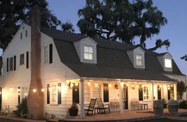 Welcome to the Grand Fitz Place Wine Country 6BR Retreat Pool, Hot Tub & Views