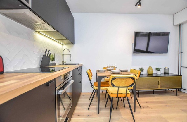 Welcoming apartment - 1BR/4P - Arc de Triomphe