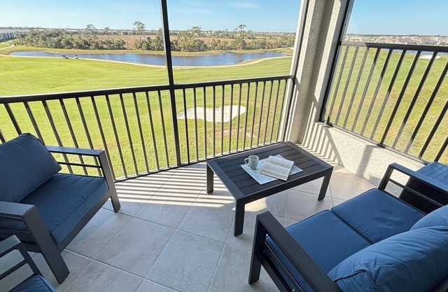 Wellen Park Golf & CC - Condo w/golf, tennis/pb, pools, Venice beach nearby