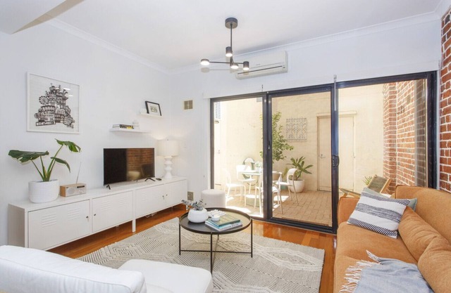 West End Courtyard Retreat