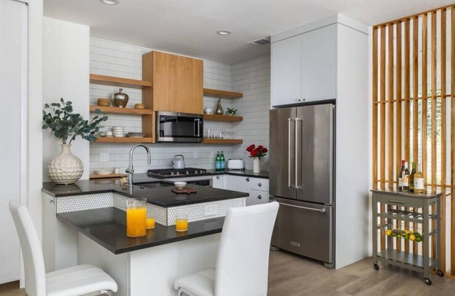 West Lake, Kitchen, Private | The Gem - Portoro
