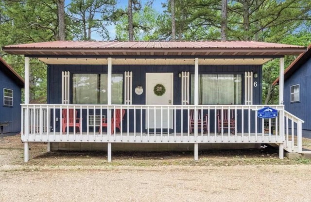 Whispering Pines-Cabin near SDC