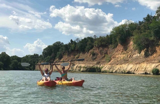 Whispering Winds~ Kayaking, Tubing, Fishing and Fun!