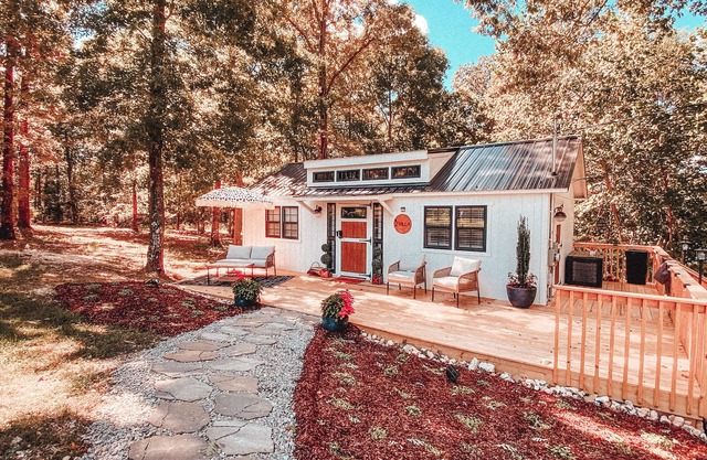 Whistling Acres Villa 2, Luxury 1BR Near TN River