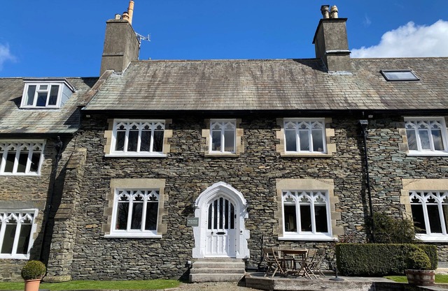 White Moss - a fabulous historic property with hot tub and cinema in a fantastic location.