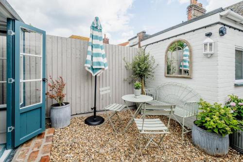 Wigeon Cottage, Aldeburgh - Sleeps 4 - Adults only house