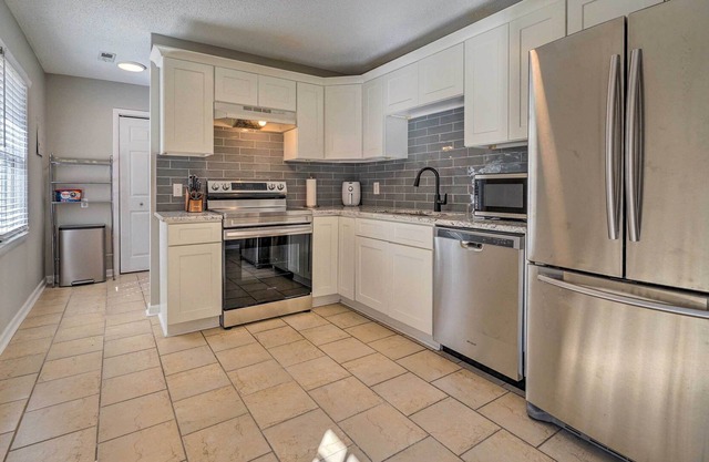 Wilmington Home Close to Beach + Boardwalk!