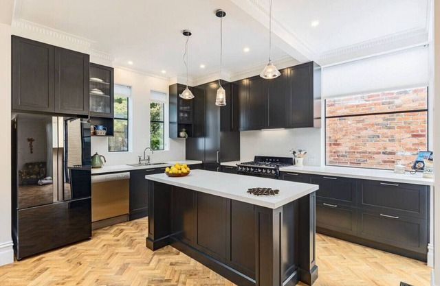 Winchester St Moonee Ponds·