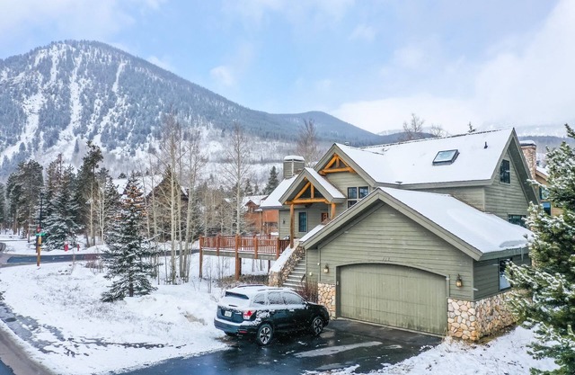 Windflower Retreat: Beautiful Dog Friendly Home