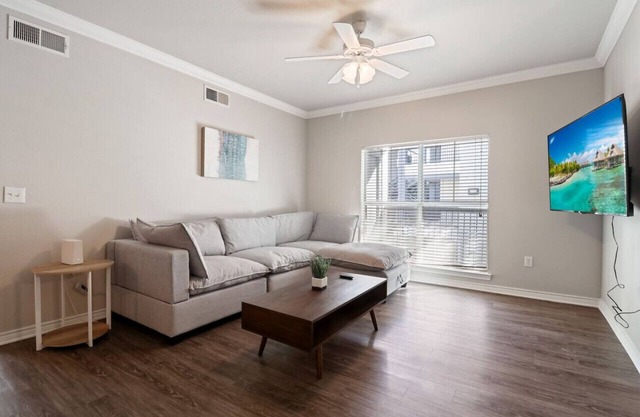Winter Cozy Stay: Family & Corporate Friendly