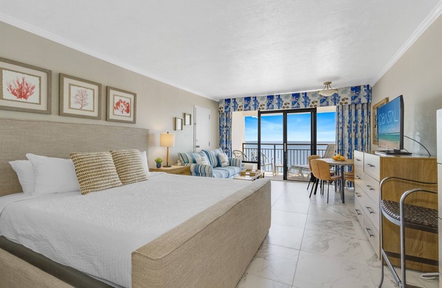 Winter Rates! Perfect Oceanfront Studio Escape