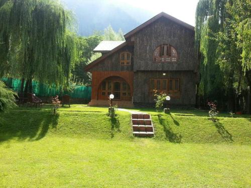 Winterfell the Stay Cottage Pahalgam