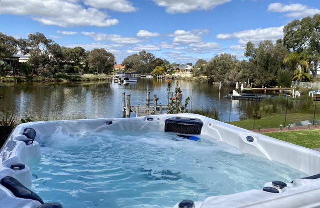 Wisteria Waters - A Tranquil and Serene Getaway