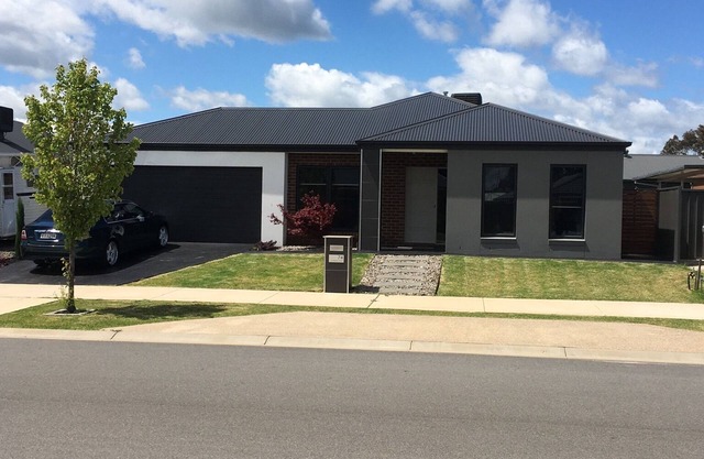 Wodonga house Huon Hill