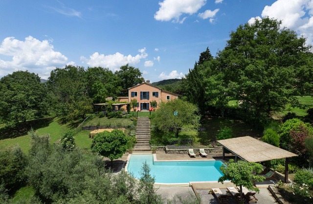 Wonderful private villa with private pool, WIFI, A/C, TV, terrace, panoramic view and parking