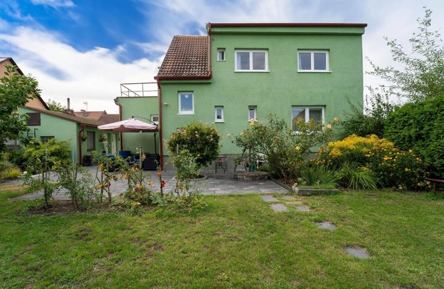 Wonderful private villa for 5 people with WIFI, TV, terrace, pets allowed and parking