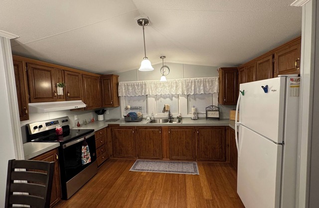 Wonderful mobile home in Schuyler Falls. Close to Lake Placid and Whiteface Mtn