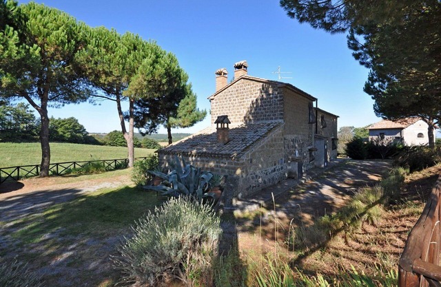 Wonderful private villa with WIFI, private pool, TV, pets allowed, panoramic view and parking