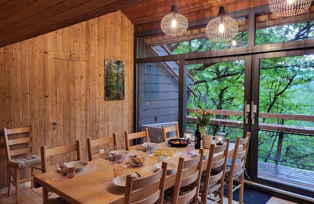 Wonderful private villa for 6 guests with WIFI, TV and balcony
