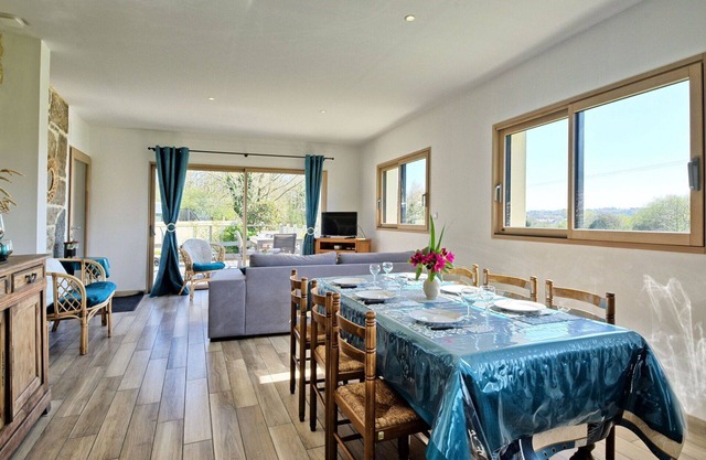 Wonderful private villa for 6 guests with WIFI, TV, terrace and parking