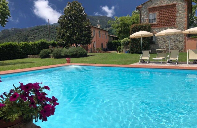 Wonderful private villa for 6 guests with private pool, WIFI, A/C, TV, terrace and pets allowed