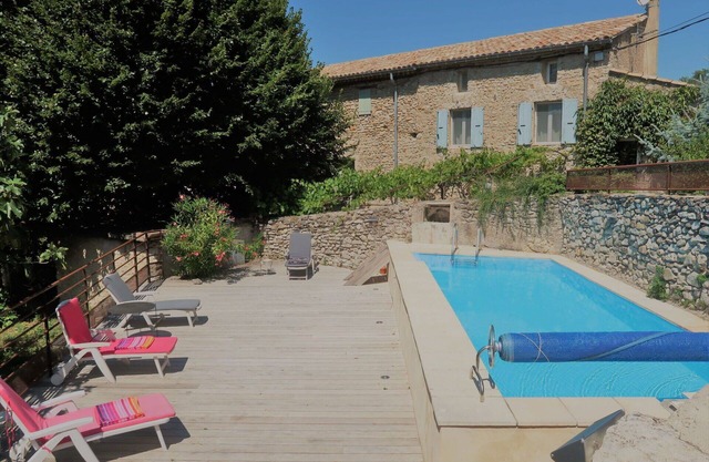 Wonderful private villa for 2 guests with pool, WIFI, TV and pets allowed