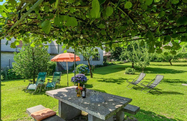 Wonderful private villa for 5 guests with WIFI, TV, patio and pets allowed