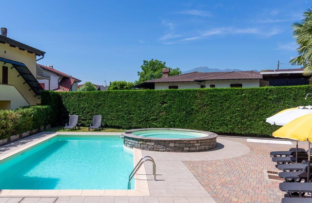 Wonderful private villa for 4 people with A/C, pool, WIFI, TV, terrace and pets allowed