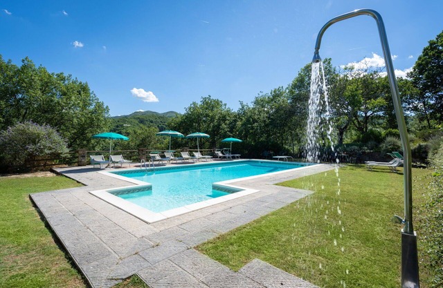 Wonderful private villa with private pool, WIFI, TV, patio, pets allowed and panoramic view