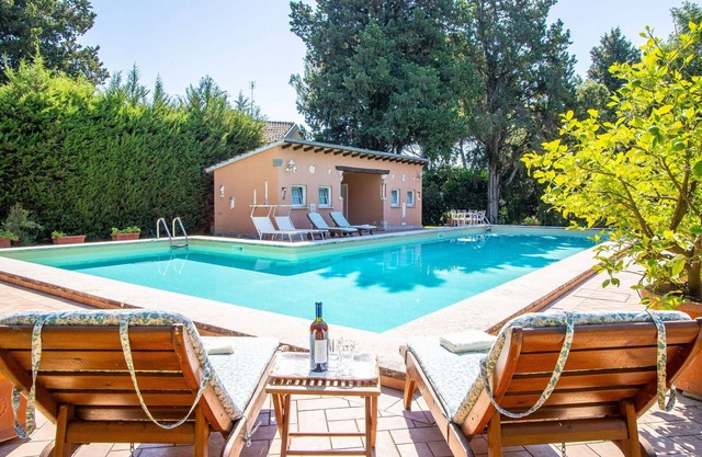 Wonderful private villa with hot tub, A/C, WIFI, private pool, TV, panoramic view and parking