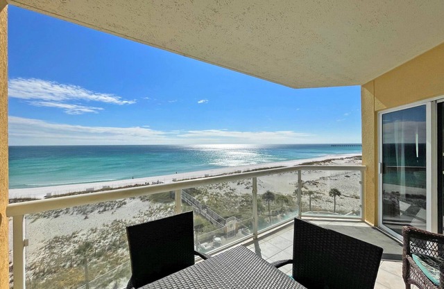 Wonderful views of the Gulf from this 5th flr Emerald Isle, Gulf front condo!