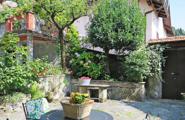 Wonderful villa for 3 people with TV, patio and pets allowed