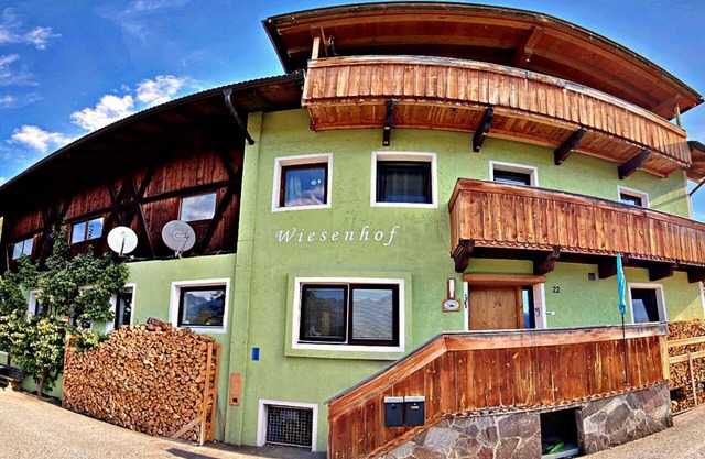 Wonderful villa for 4 people with WIFI, TV, balcony and parking