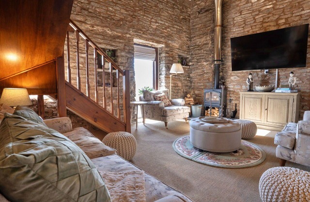 Wonderful villa for 5 guests with WIFI, pets allowed and parking
